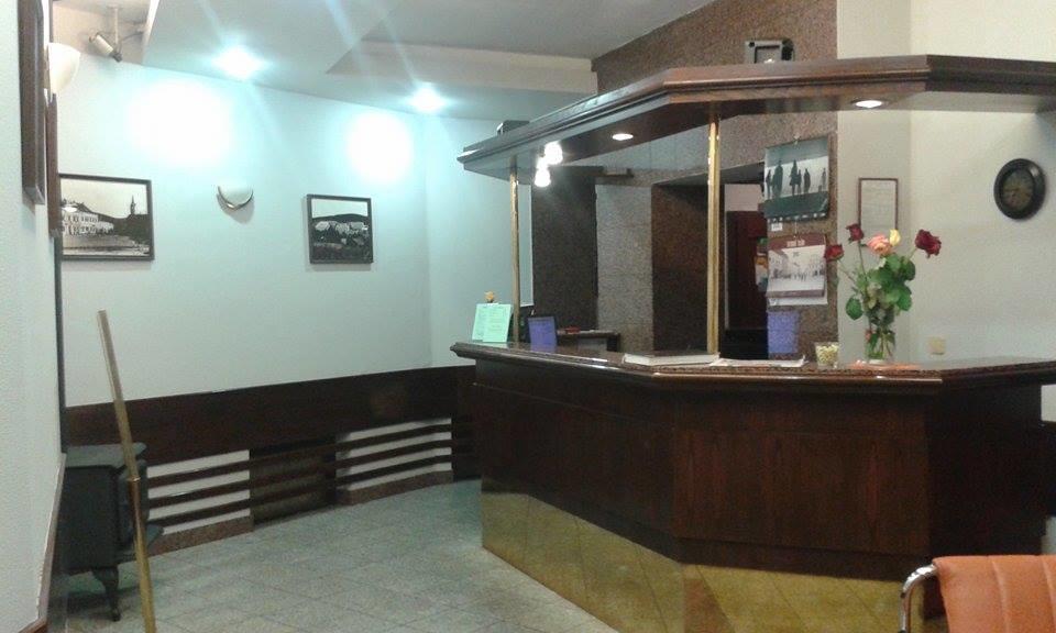 Hotel Saloon Злин Экстерьер фото