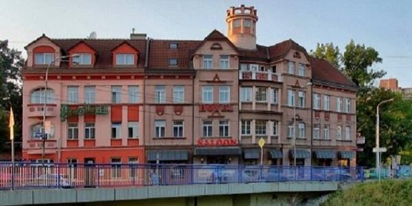 Hotel Saloon Злин Экстерьер фото